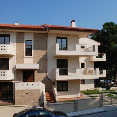 Alexandros Maisonettes & Apartments Nea Moudania Exterior foto