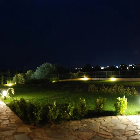Alexandros Maisonettes & Apartments Nea Moudania Exterior foto